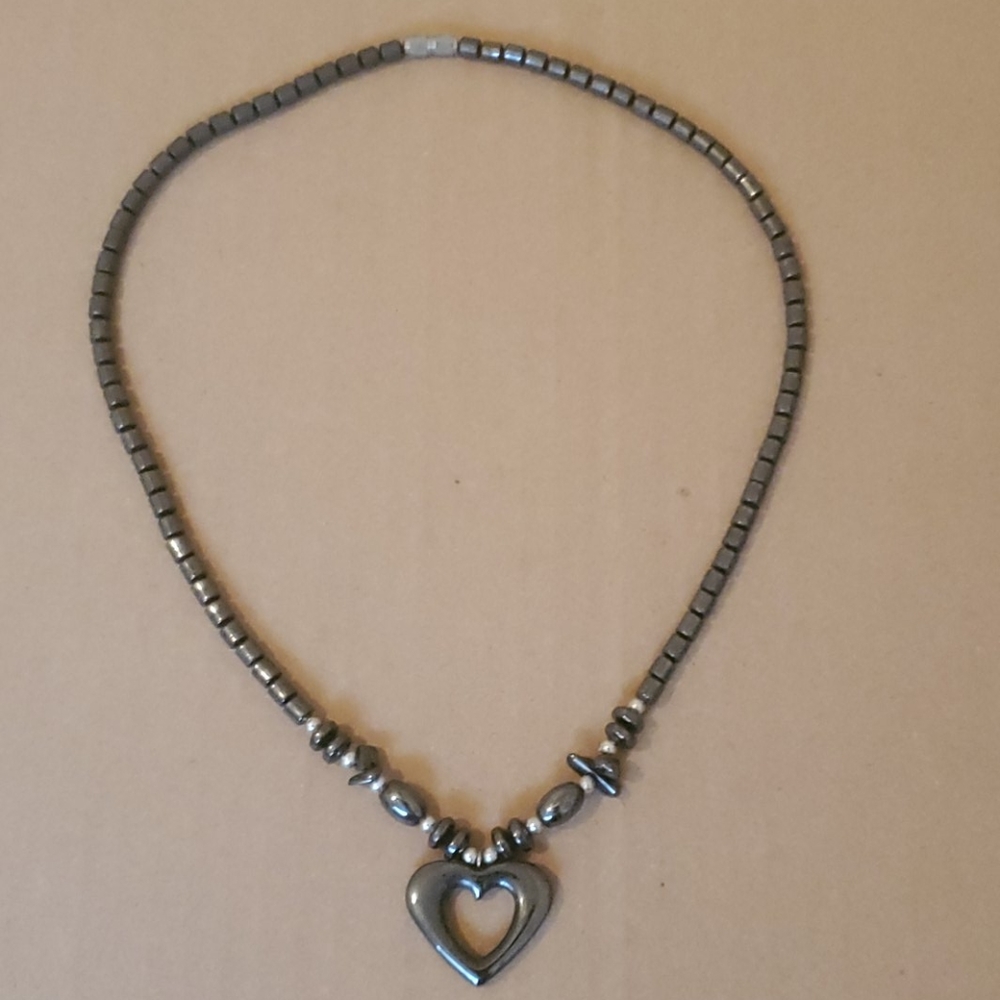 Black heart necklace